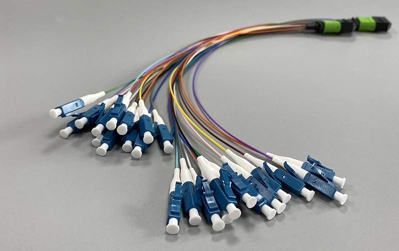 Cable Pigtail Optic Fiber Patch Cord MTP/APC-LC/Upc